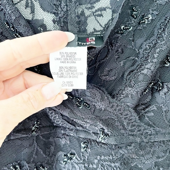 Beautiful layered Black beaded and lace dress - Picture 8 of 9